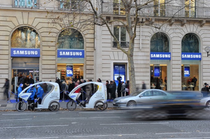 first-samsung-mobile-store_2